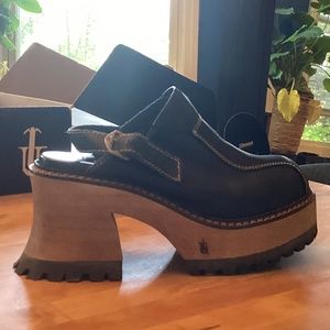 Rare Chunky London Underground Clogs